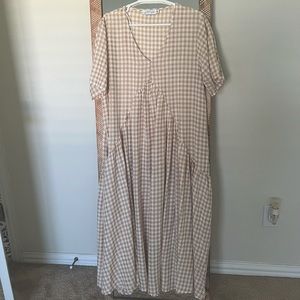 Petal and pup gingham dress. Size XL.